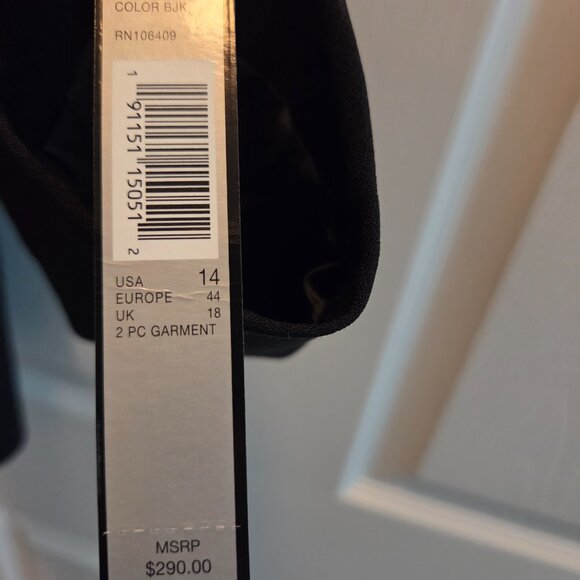 Tahari Arthur Levine NWT size 14 pant suit B&W white - Picture 4 of 8